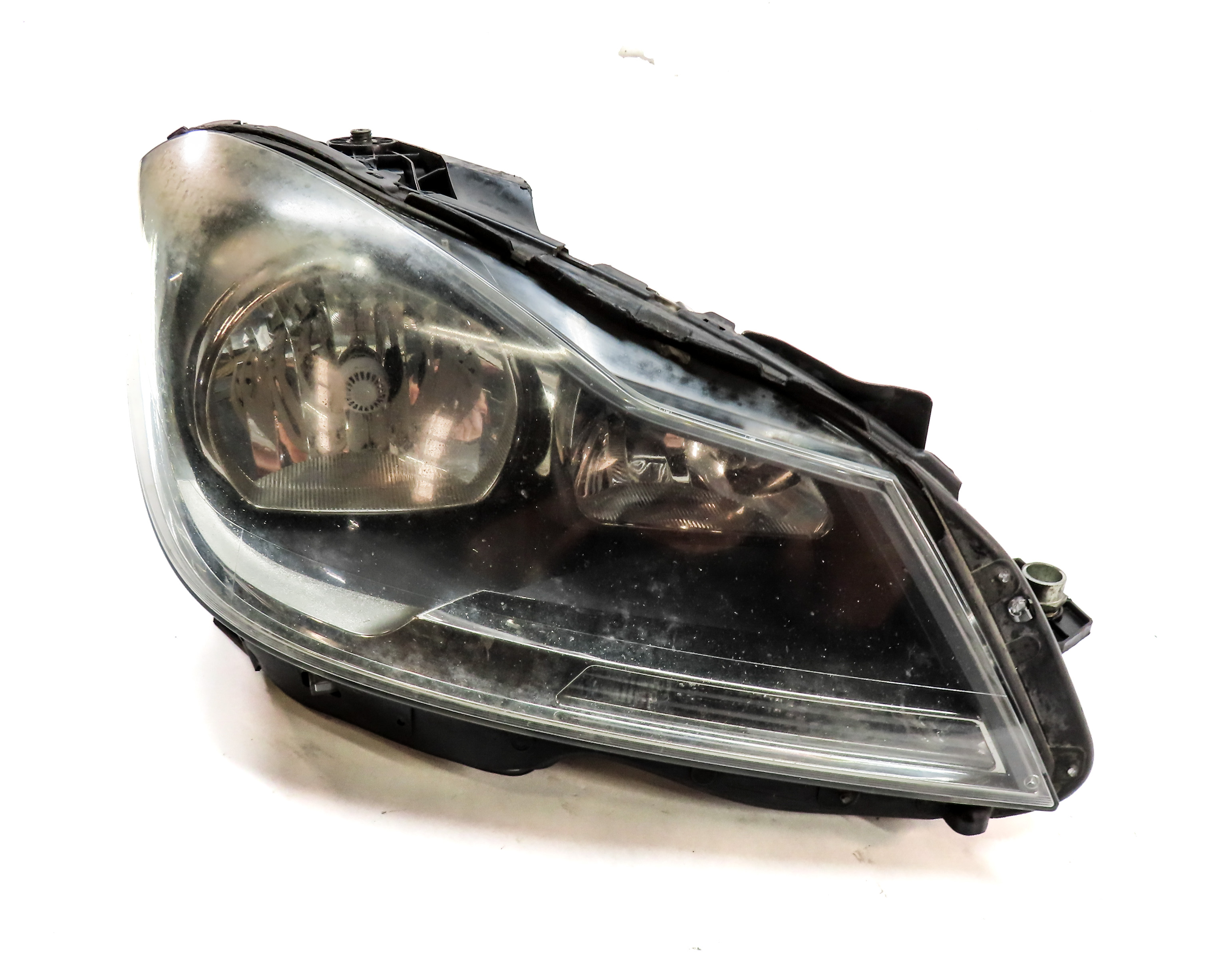 2012-2015 MERCEDES BENZ C250 C300 C350 (W204) RIGHT PASSENGER HALOGEN HEADLIGHT — exact item pictured